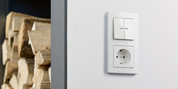 JUNG KNX Taster F 10 bei Elektro Röhrl GmbH in Zorneding