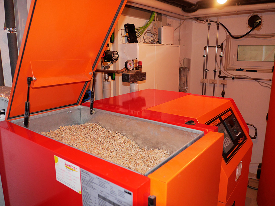 Palletheizung2 bei Elektro Röhrl GmbH in Zorneding
